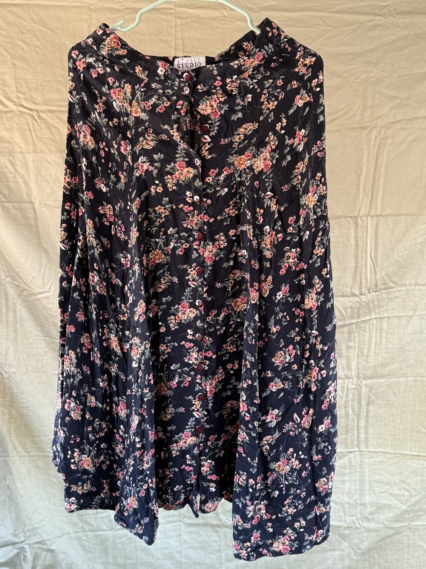 At Last Floral Studio- Floral Button-up Skirt (S)
