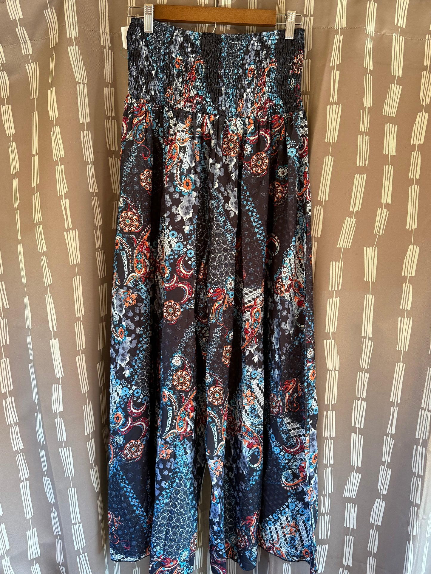 Chic Me Flowy Pants-- L