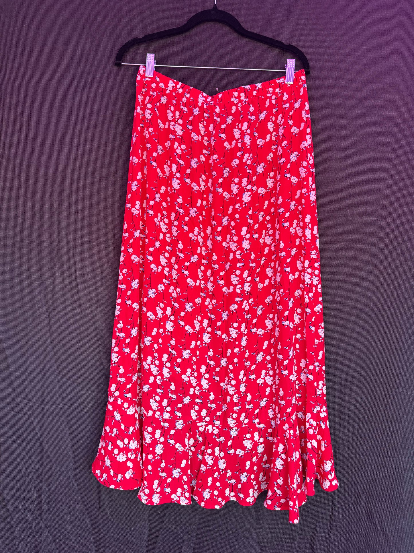 Max Studio Red Floral blue and white Hi Lo skirt-- sz M
