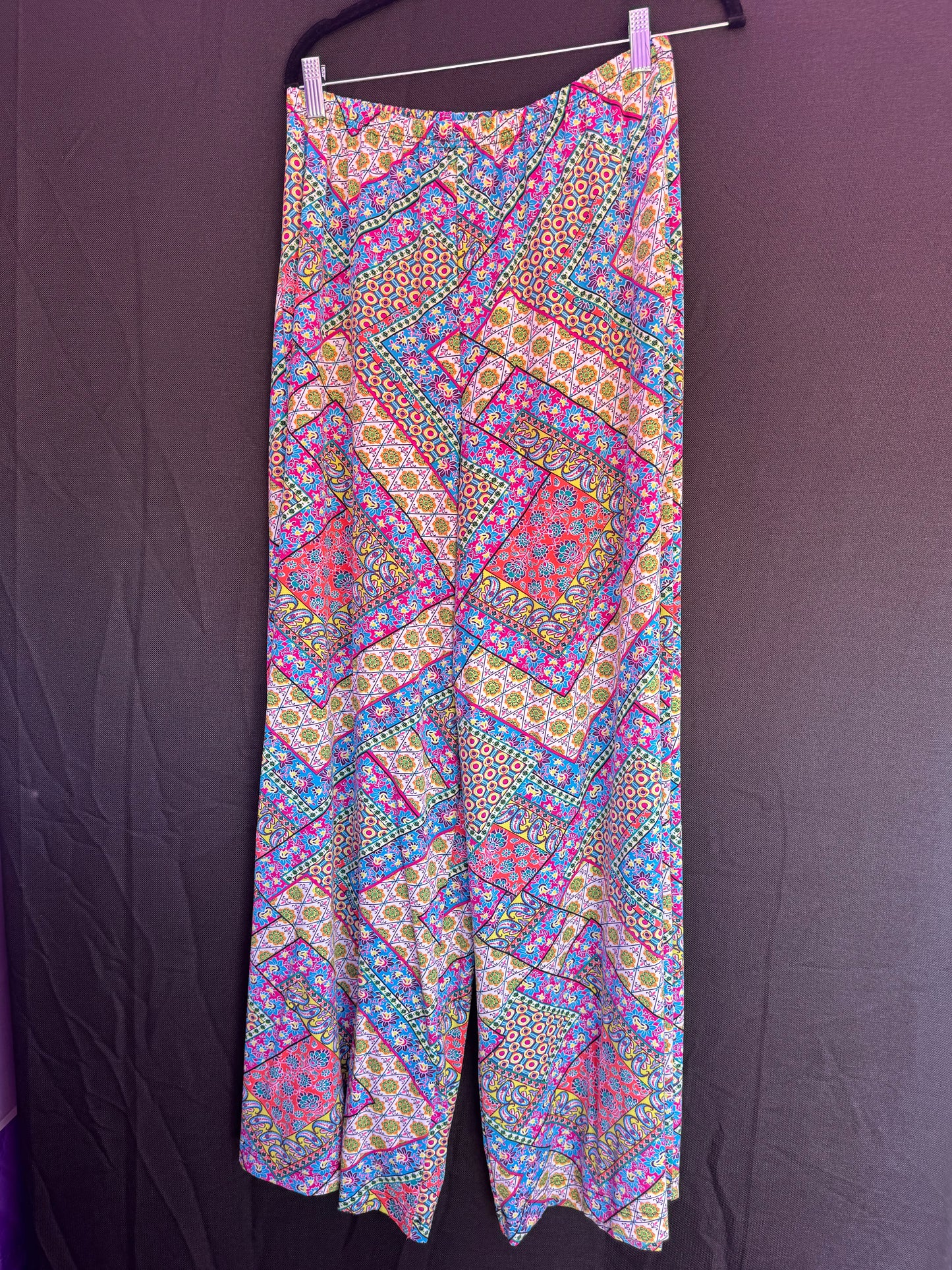 New Directions multi color lounge pants-- sz M