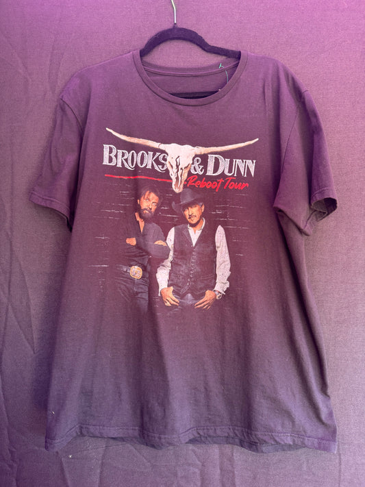 Brooks and Dunn Reboot Tour Concert Tee -- sz No Tag maybe XL?