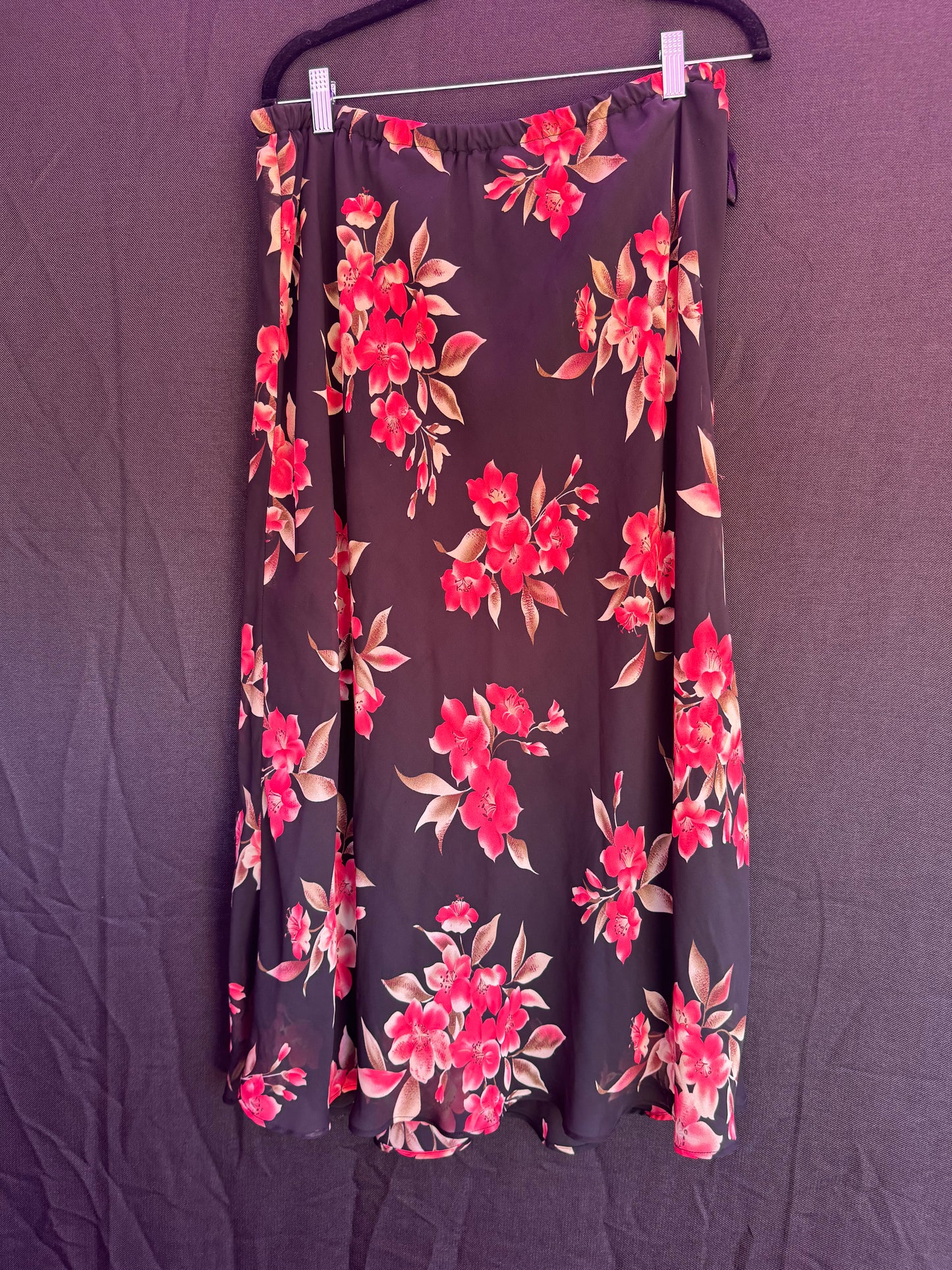 No Brand black and red Floral Skirt-- sz 20W