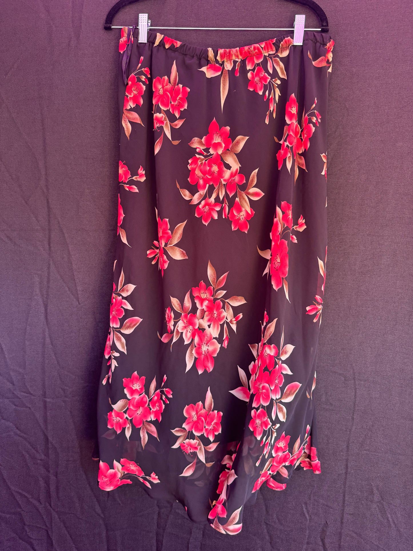 No Brand black and red Floral Skirt-- sz 20W
