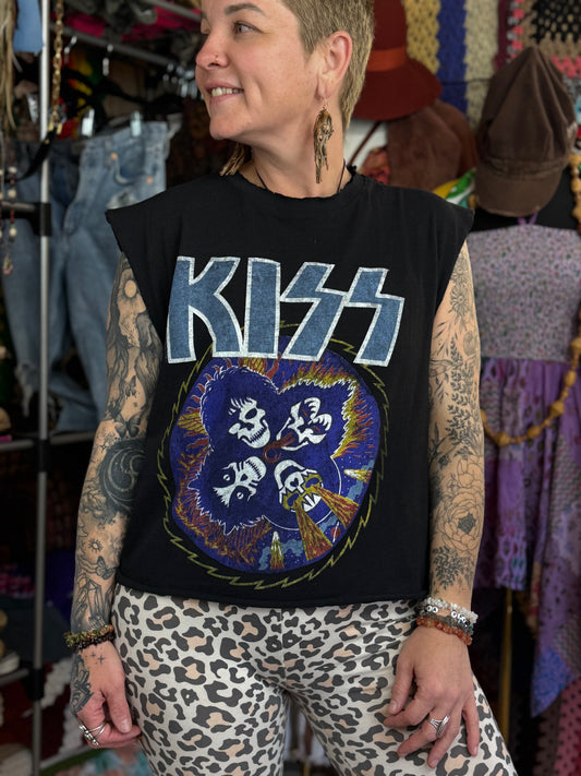 Kiss Reworked Graphic T-Shirt (Size XL)
