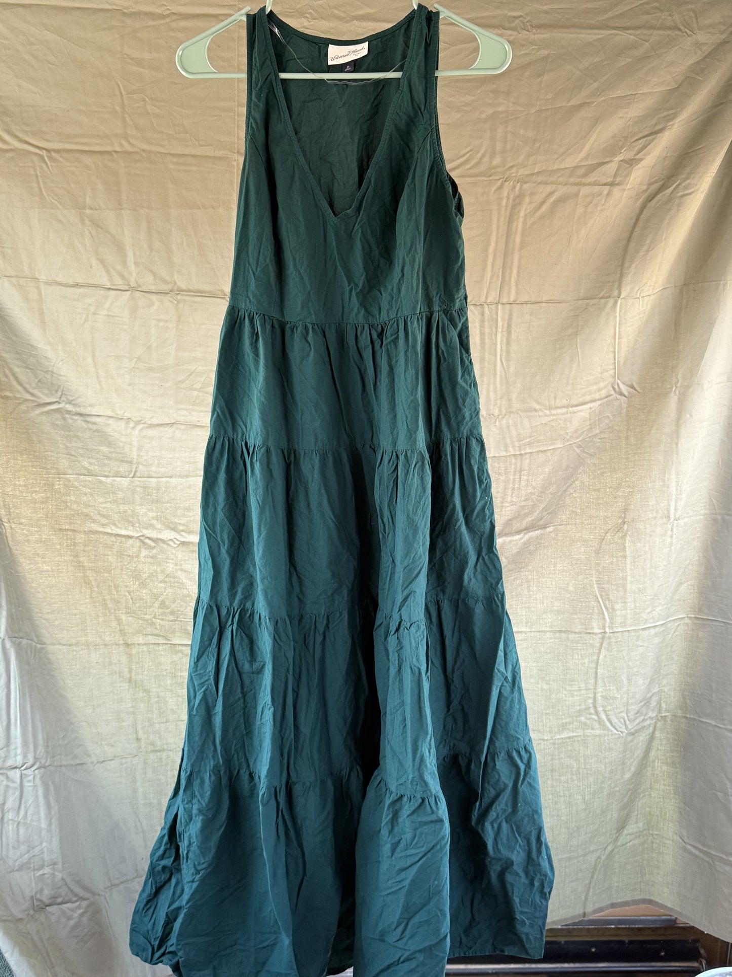 Universal Threads Tiered Emerald Green Maxi Dress size Medium