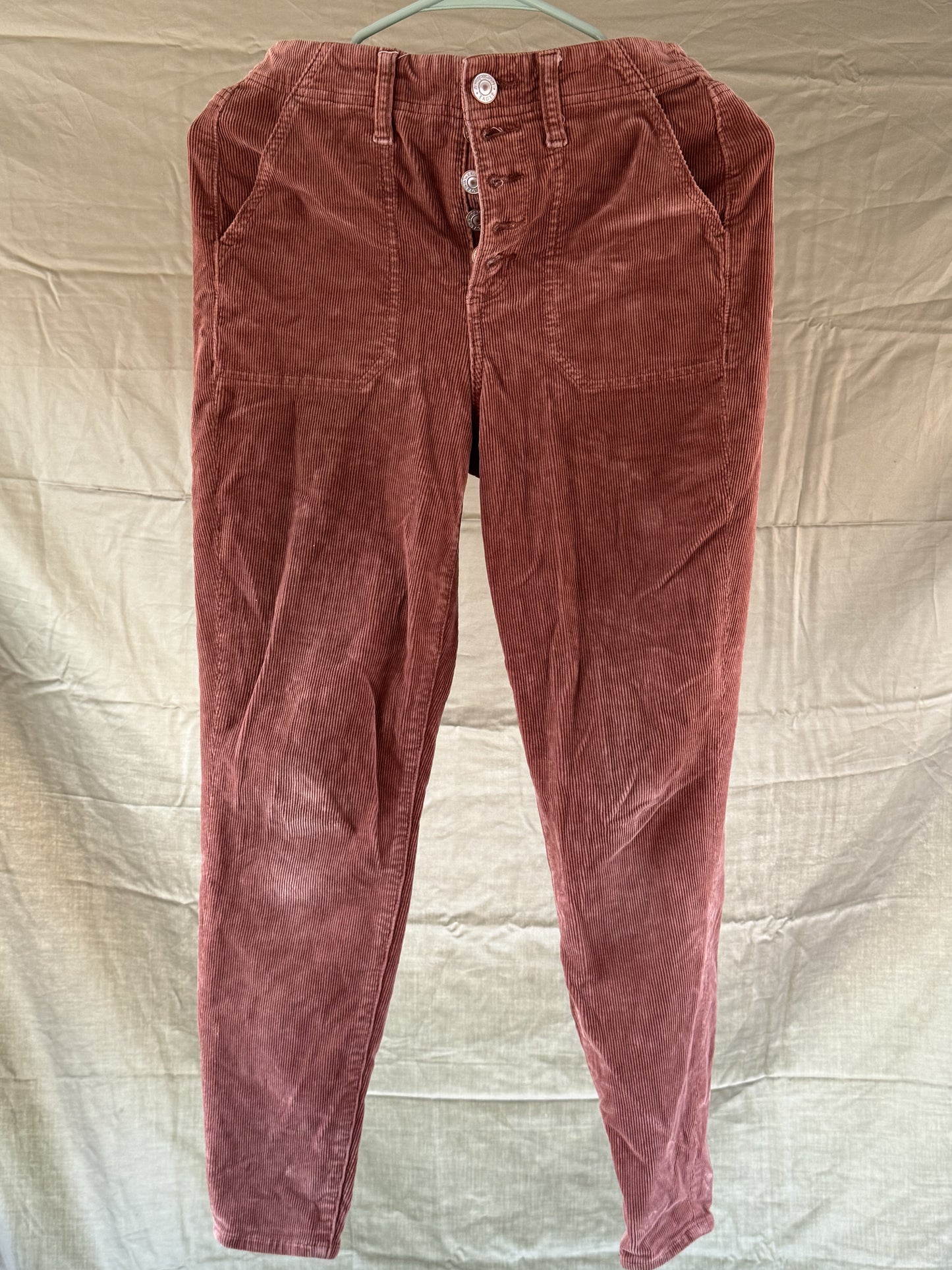 American Eagle Skinny CorduroyButton Fly Jean size 2