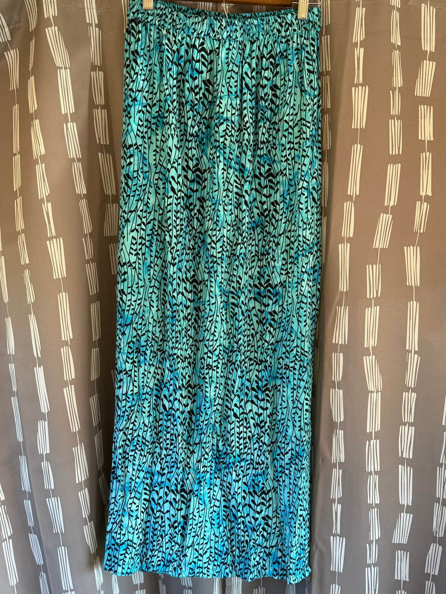 Batik Bali Maxi Skirt-- sz L (runs Smaller)