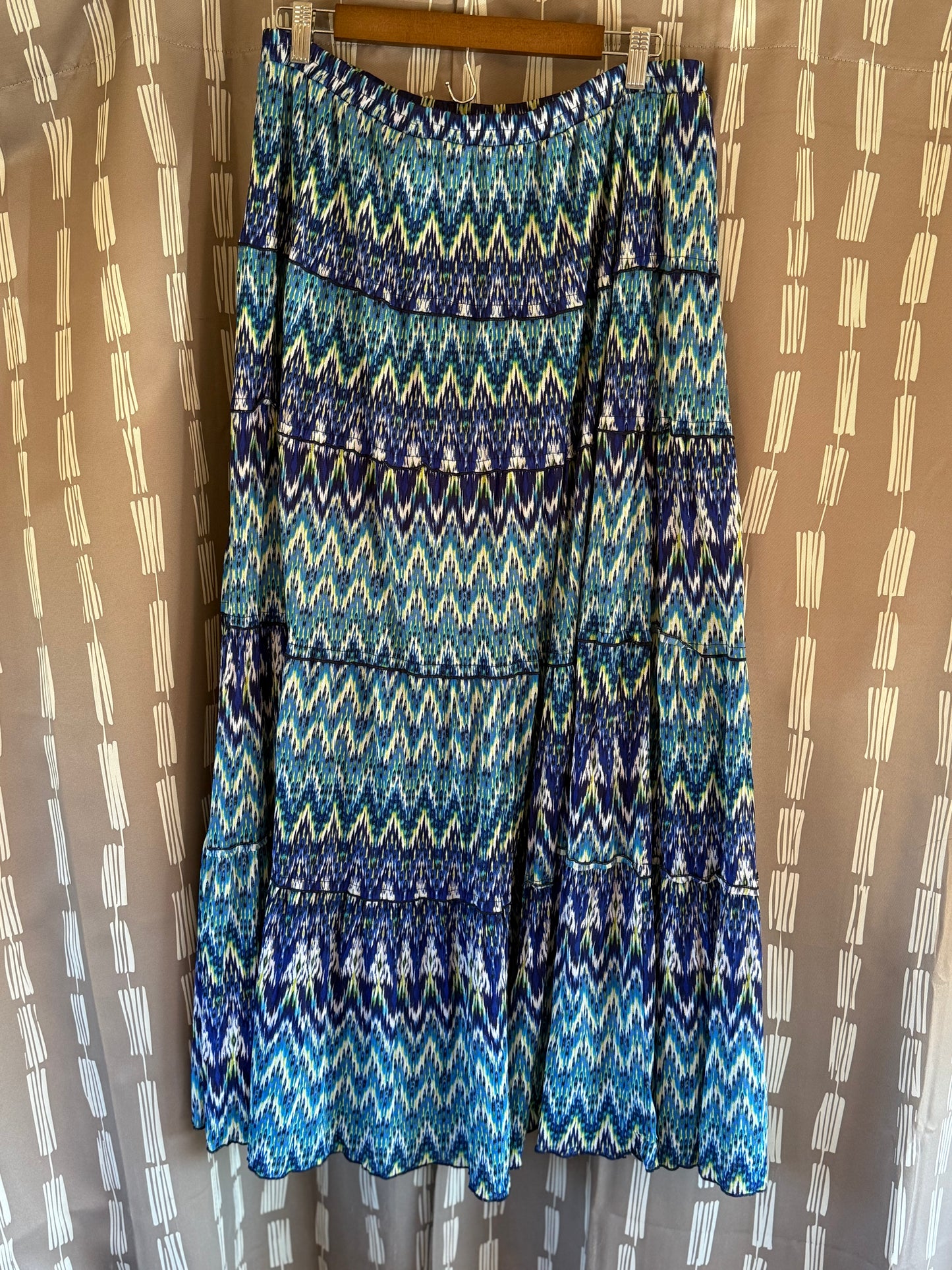 AGB Maxi Skirt-- sz L (runs big)