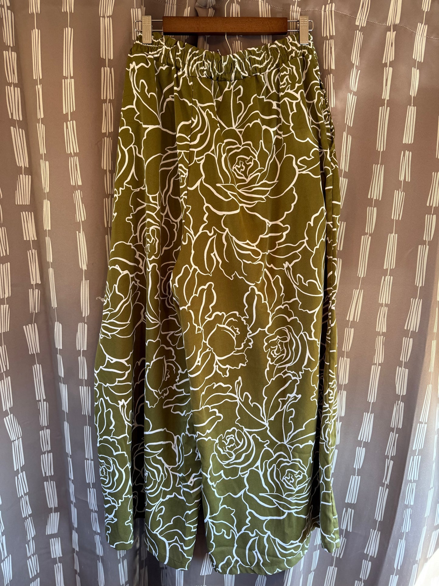 Harper By Block Palazzo Pants-- sz 2X (has built in tie to cinch up)