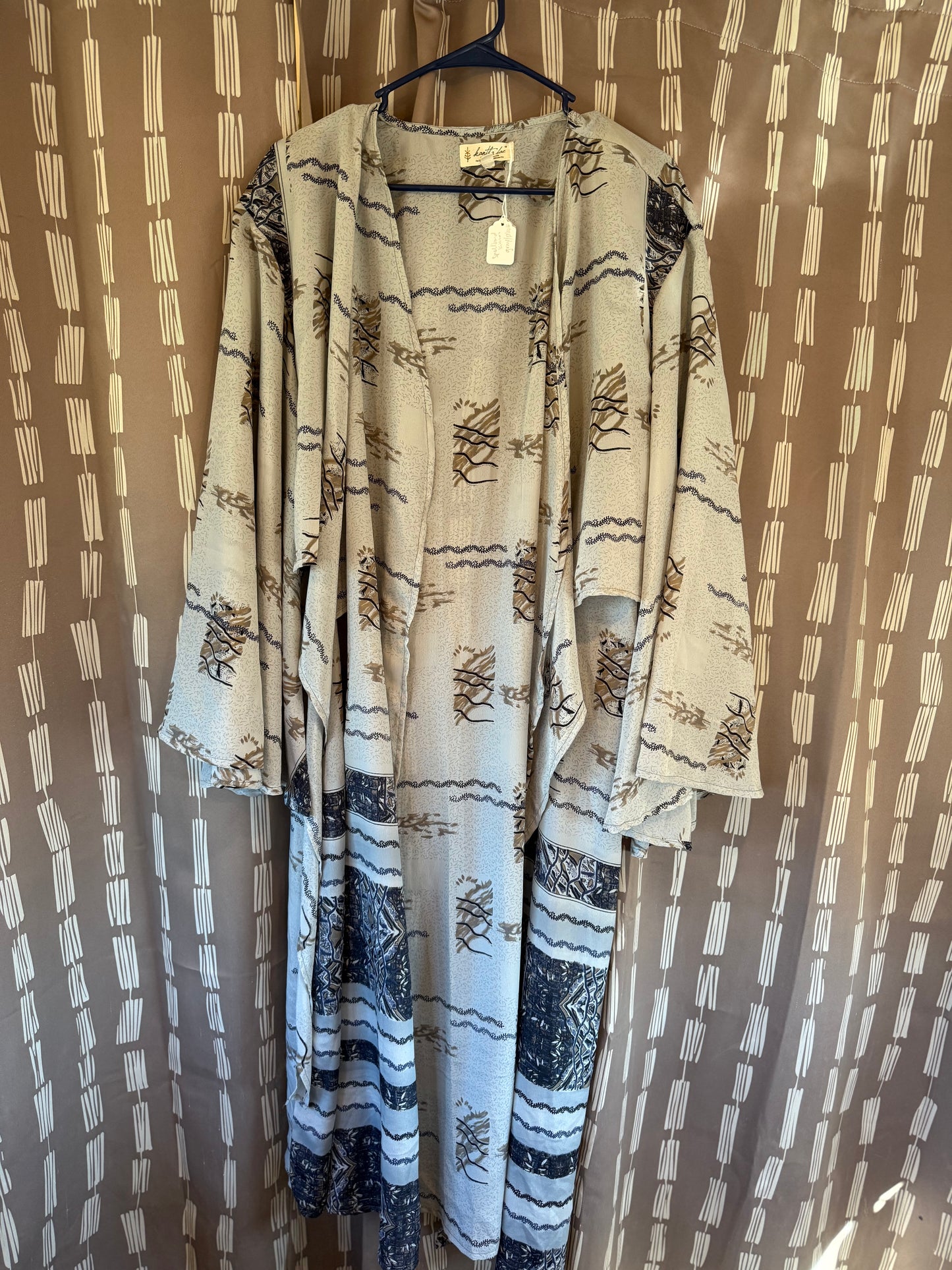 Kantha Bae Spellbound Kimono-- sz True Free Size up to 24/26