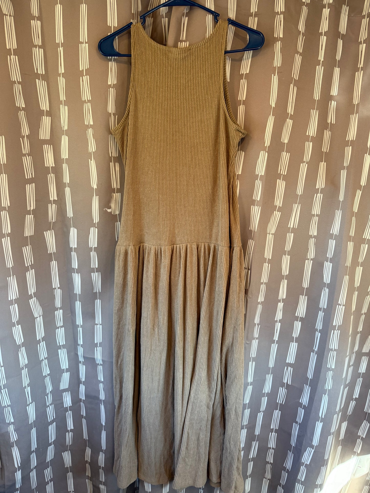 Universal Threads Khaki Dress-- sz S (runs like a M)