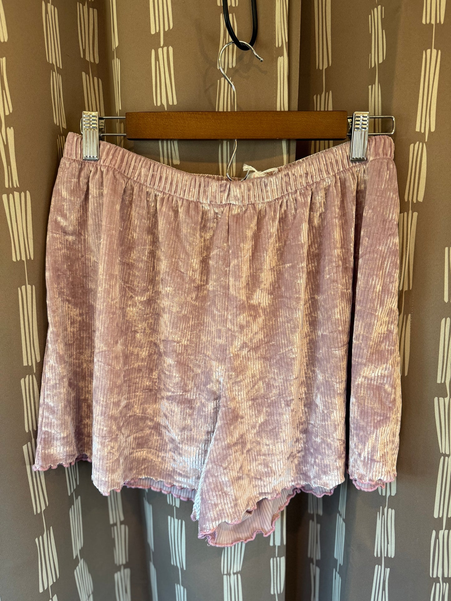 Colsie Velvet Sleep Shorts-Bargain Bin-- sz L