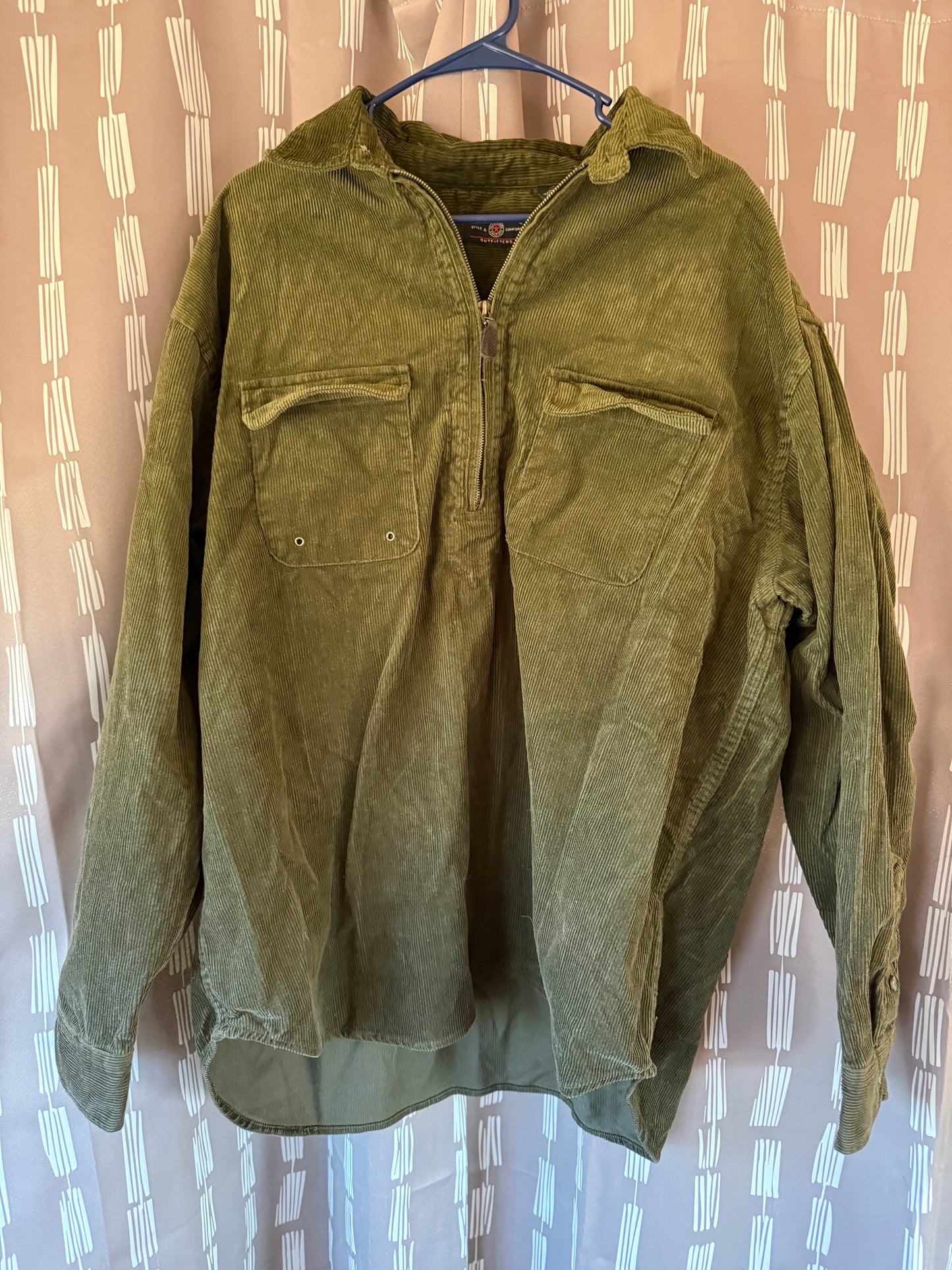American Eagle Corduroy Pullover-- sz XL