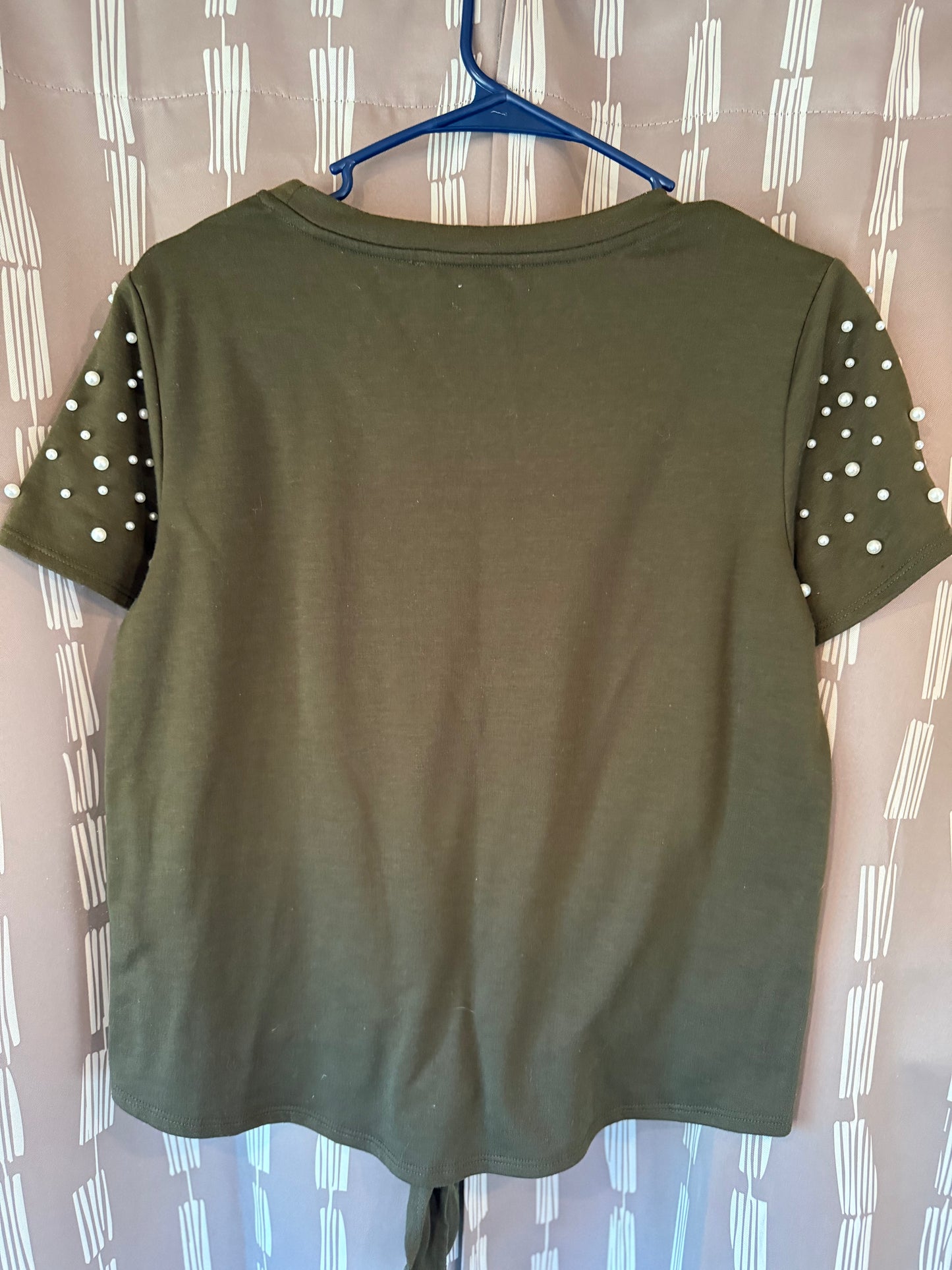 Skonnet Shirt-- sz M