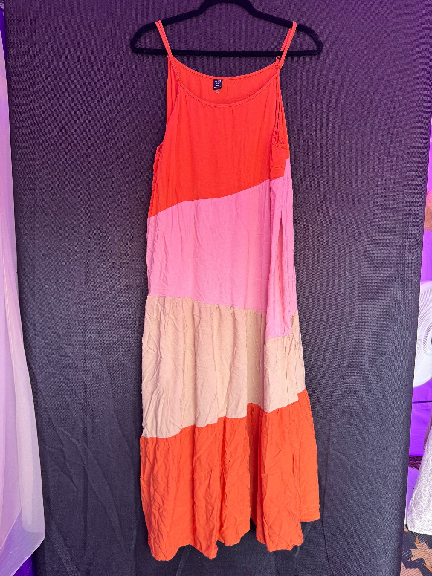 Multi Color Maxi Dress with Adjustable Straps-- sz 3XL