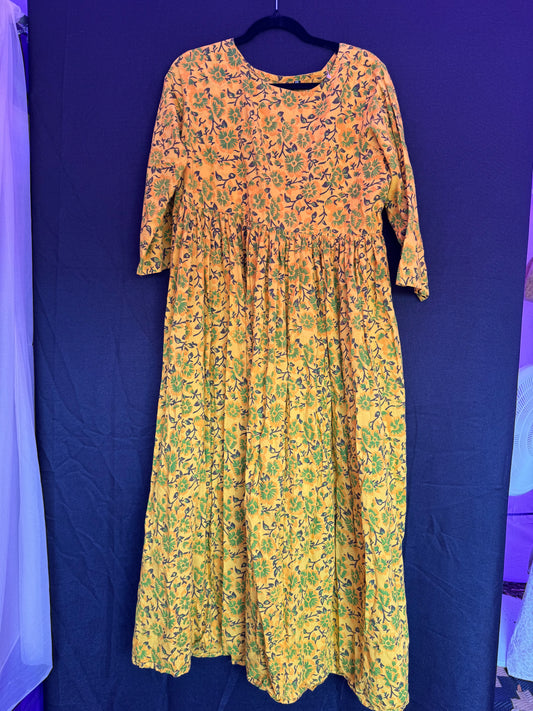 No name/brand Yellow and Green Flowy 3/4 sleeve dress-- sz 46? (fits like L)